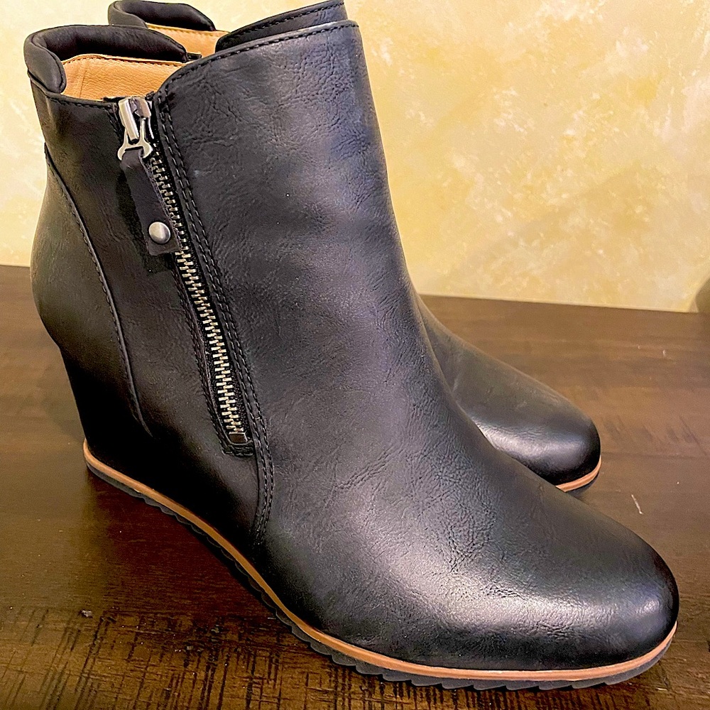 SOUL Naturalizer Haley Women's Wedge Boots Size 10
